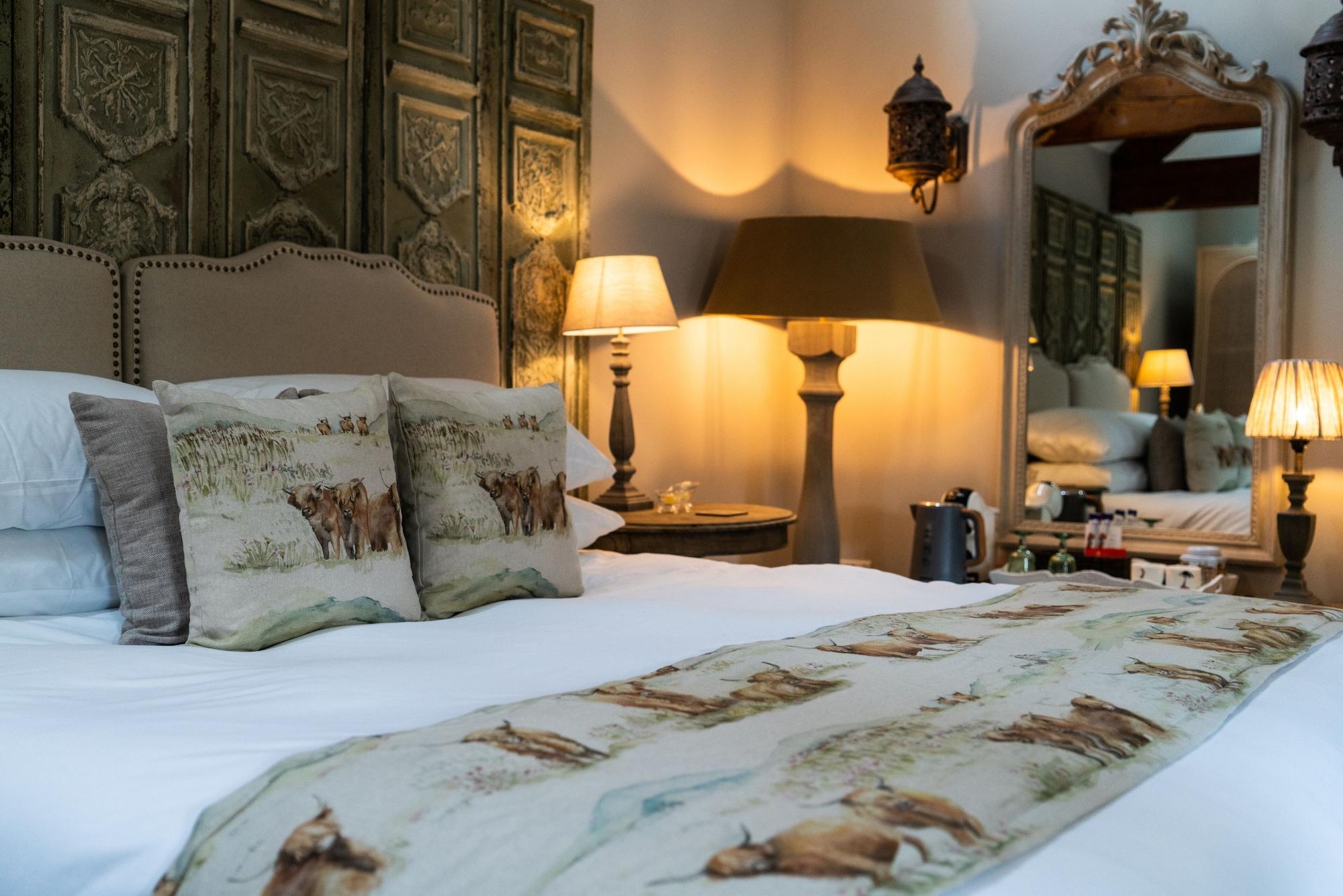 Grantham Arms Hotel Бъроубридж Екстериор снимка